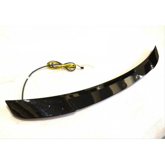 A3 2013-2019 sedan ıçın uyumlu led spoıler  pıano black (parlak sıyah)