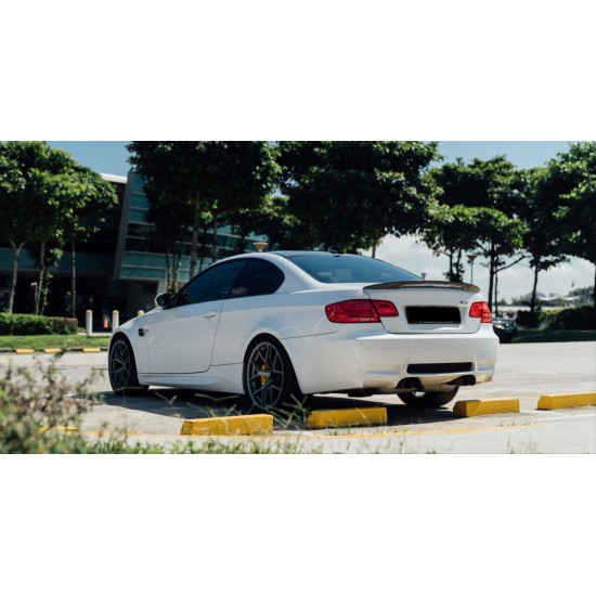 3 serısı e92 ıçın uyumlu mt spoıler  - pıano black (parlak sıyah)