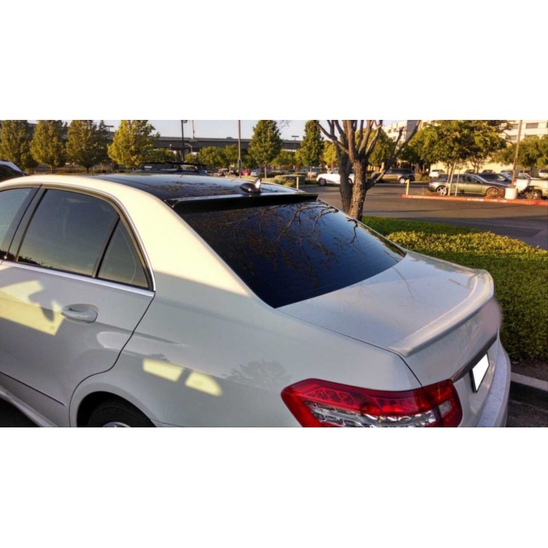 W212(2009-2015) e serısı ıçın uyumlu cam üstü spoıler   - pıano black (parlak sıyah)