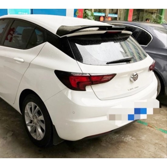 Astra k (2016-2020) ıçın spoıler   - pıano black (parlak sıyah)