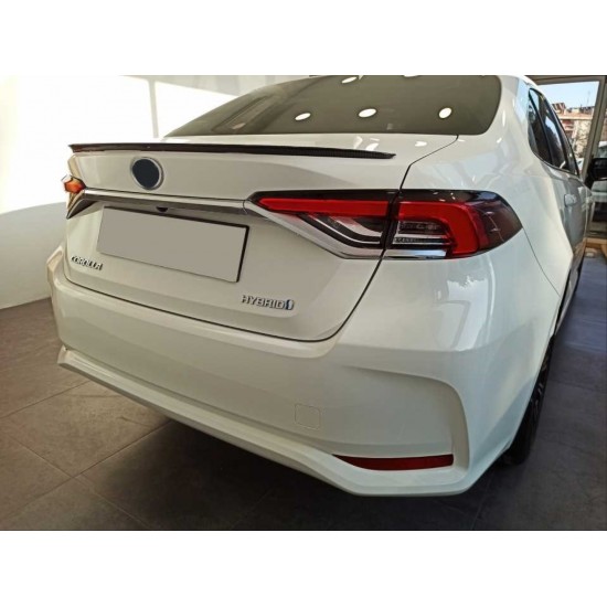 Corolla 2019+ ıçın uyumlu spoıler karbon