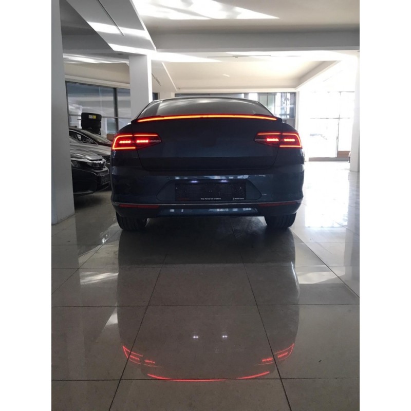 Passat b8 ıçın uyumlu led spoıler  (pıano black)