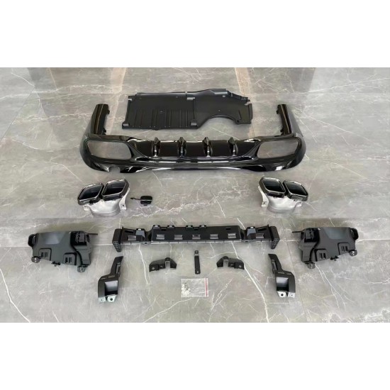 W206 c63 amg görünüm difüzör (parlak siyah) ve egzoz seti