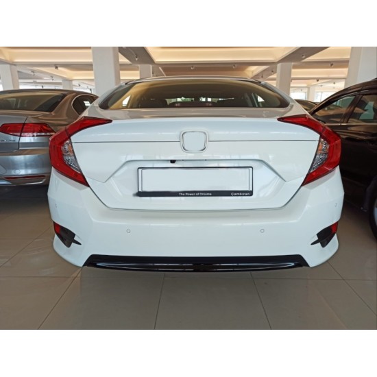 Cıvıc fc5 2016-2020 ıçın uyumlu arka tampon alt cıta pıano black