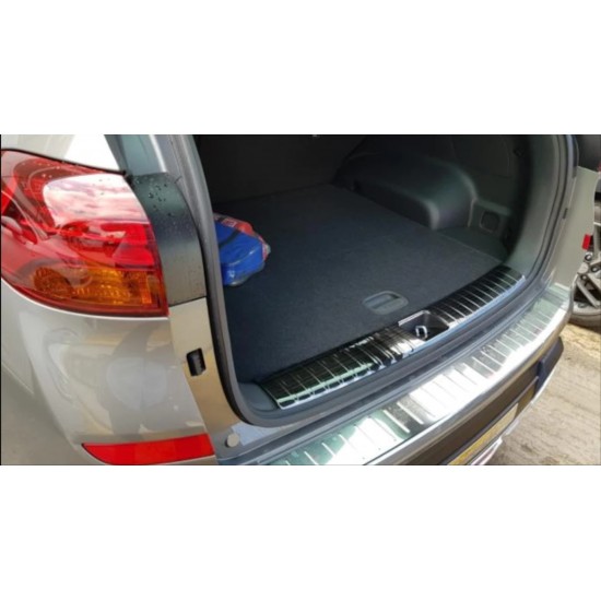 Tucson ıçın uyumlu 2015-2018 bagaj esık koruma - tıtanyum sıyah